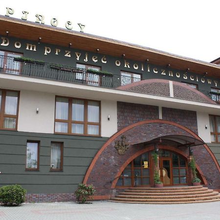 Hotel Pinocy Ledziny Eksteriør bilde